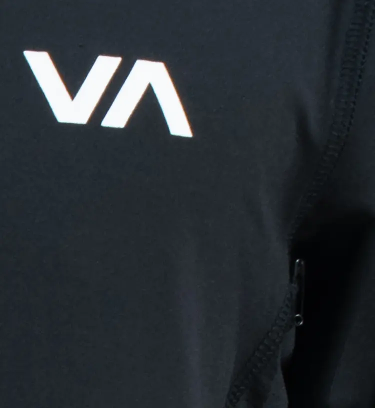 Black Quick-Dry Crew Neck T-Shirt with Contoured Side Seams and Chest Logo